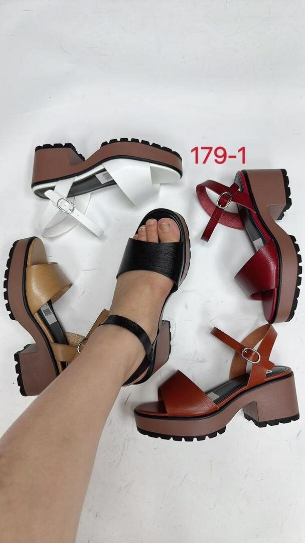 Sandales à talon tendance