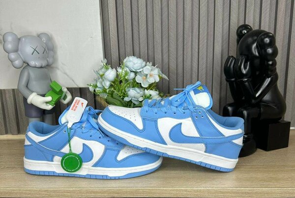 NIKE SB Seablue and white