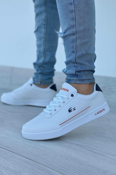 Baskets Lacoste blanches classiques