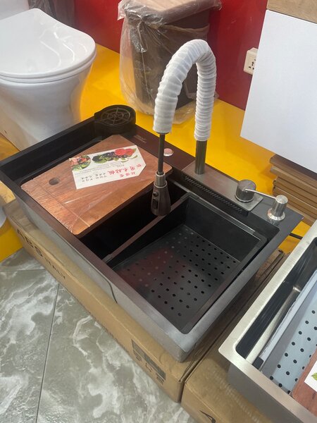 COMPLETE KITCHEN SINK AND ACCESSORIES