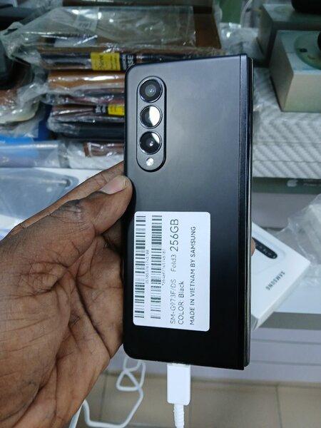 Samsung Galaxy Z Fold3.256GB