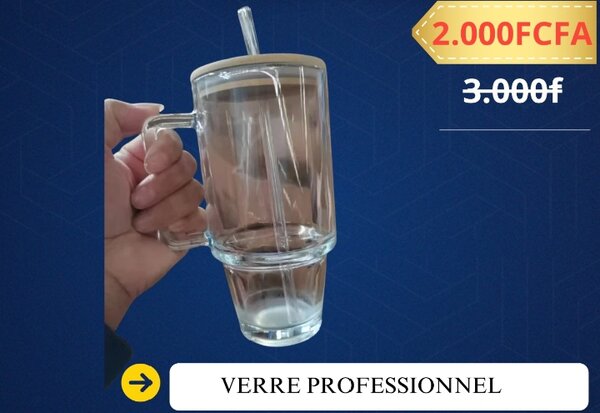 Verre avec Couvercle et Paille