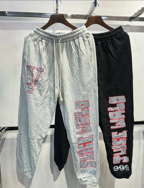 Jogging original          1.Taille : M L Xl Xxl xxxl 2. Plus