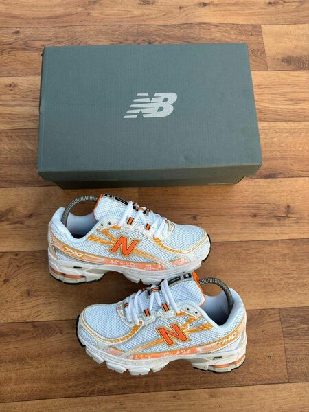 New Balance Sneakers Orange