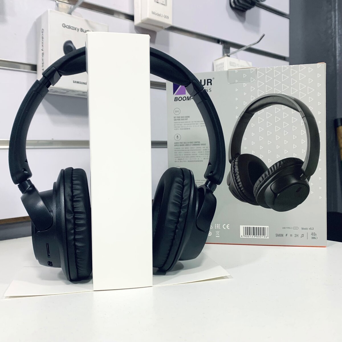 BOOM10 WIRELESS HEADPHONES.