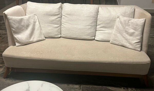 Canapé élégant beige