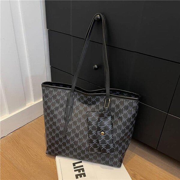 Grand sacs disponibles double de l’intérieur 