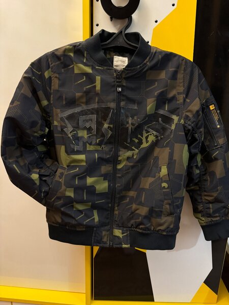 Куртка / бомбер