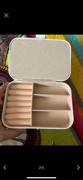 Органайзер для украшений