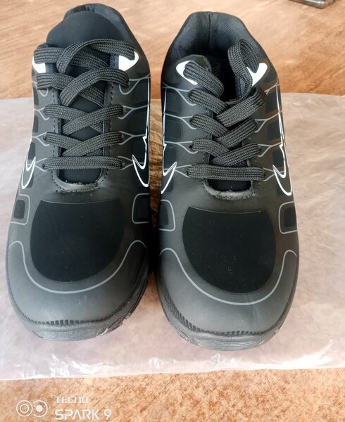 Baskets noires pour hommes