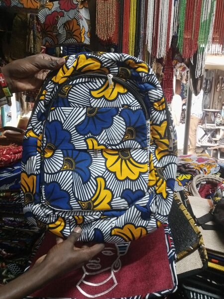 Sac à dos en tissu africain