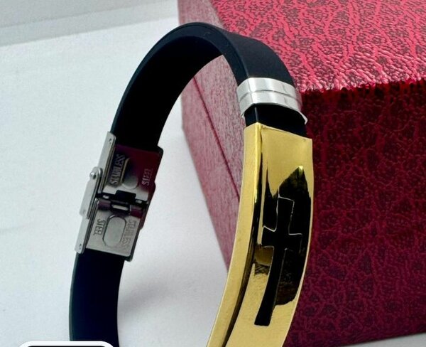 Bracelet en silicone et acier