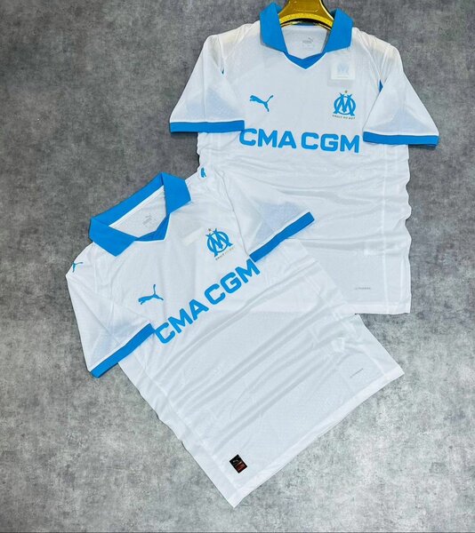 Maillots de Football Clubs