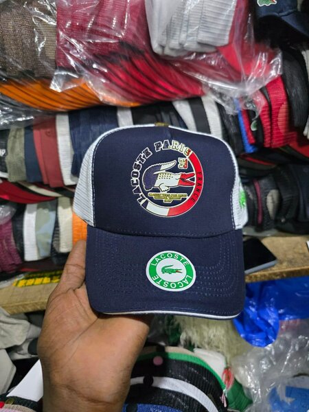 Casquette Trucker Lacoste Paris