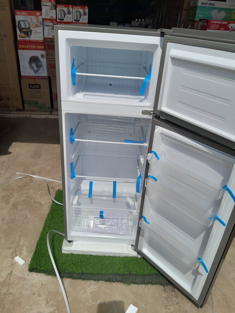 Aucma durable double door fridge 206 Litres