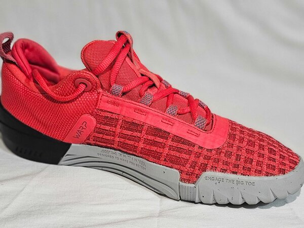 Chaussures de sport rouges homme