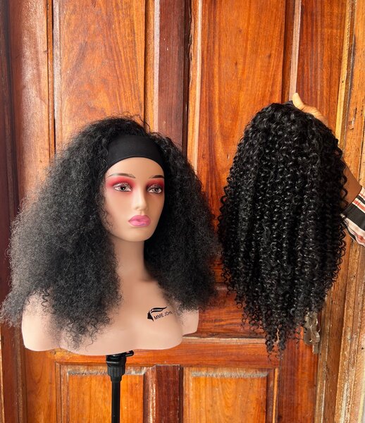 Perruque Bouclée Noire
