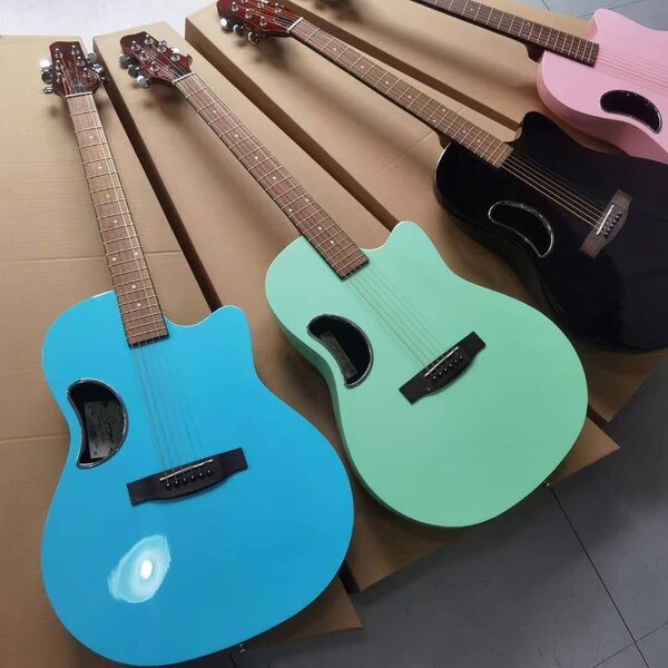 Guitare modèle futuriste