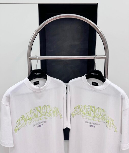 T-shirts unisex imprimé moderne