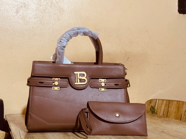 Sac à main élégant en cuir