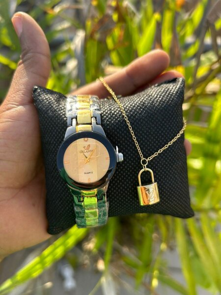 Montres élégantes pour femmes