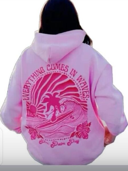 Sweat à capuche tendance graphique