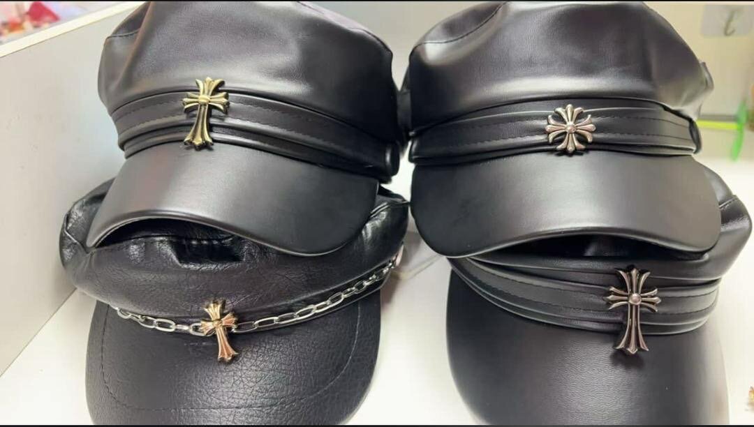 Casquettes en cuir élégantes