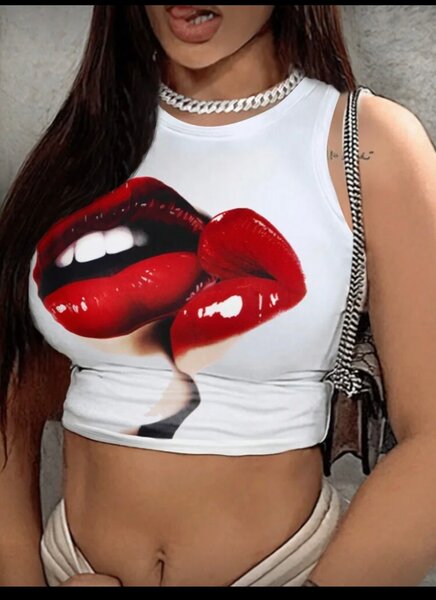 Crop tops graphiques tendance