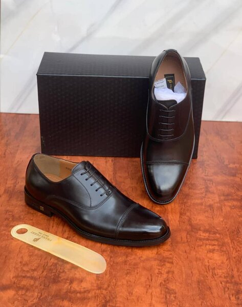 Leather shoes