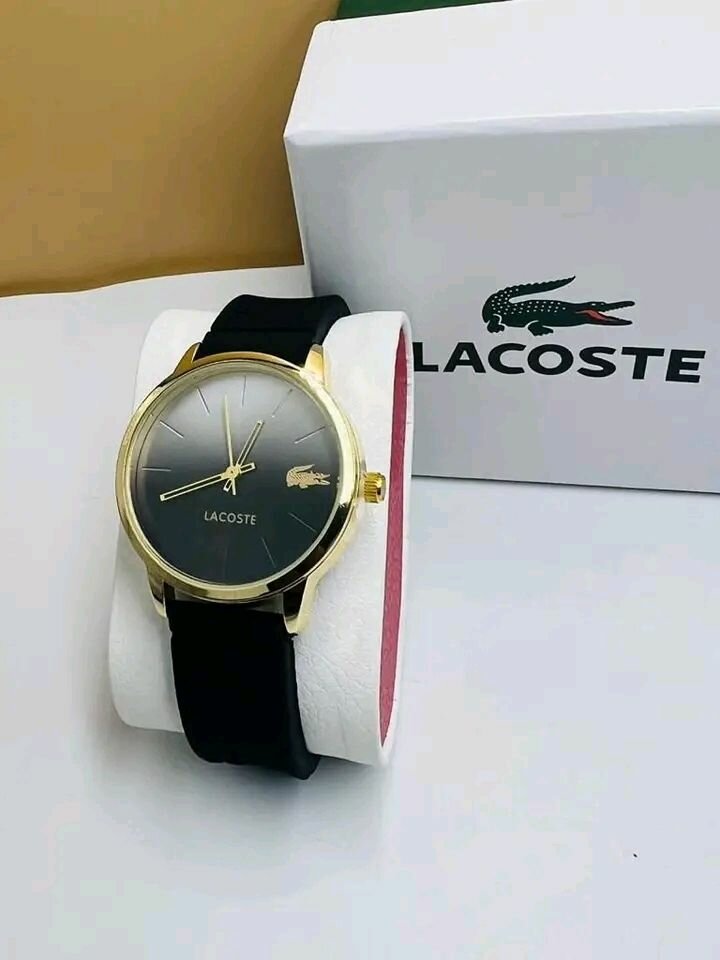 Montre Lacoste