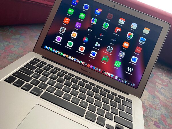 MacBook Air core i5