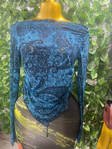 Haut asymétrique chic