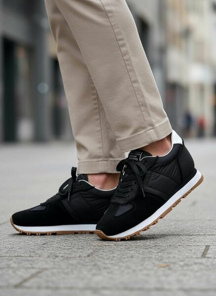 Baskets noires élégantes pour homme