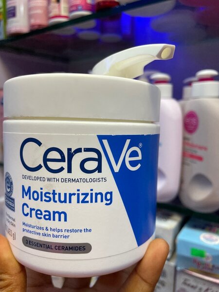 Cerave moisturizing cream
