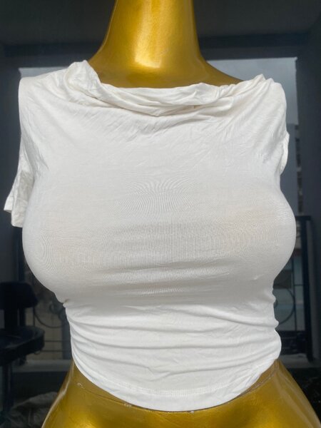 T-shirt blanc sophistiqué