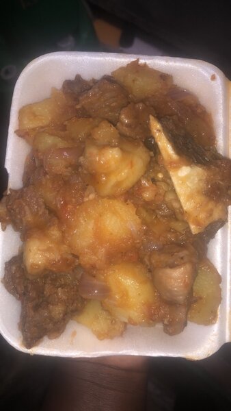 Délicieux plat de pomme de terre et viande