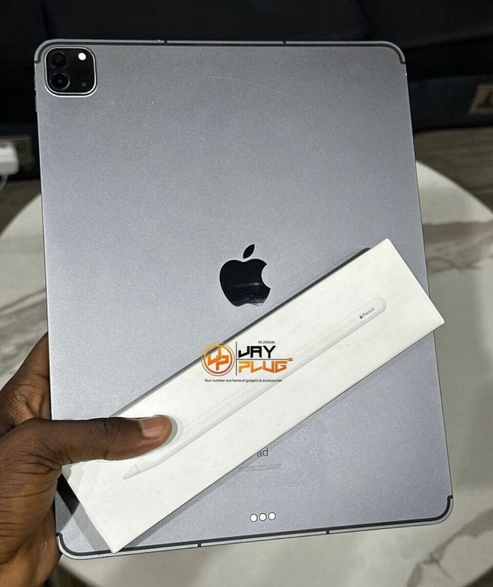 Apple ipad Pro 12.9 inches 256GB WiFi & Cellular