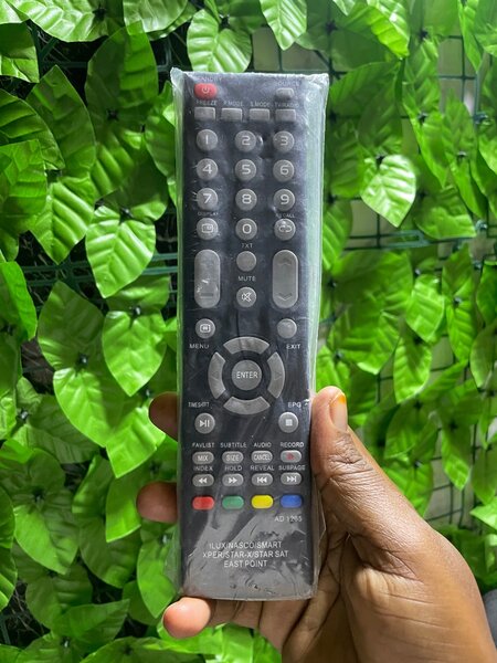 Télécommande tv 5 en 1