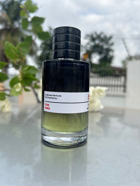 Perfume for both men and women