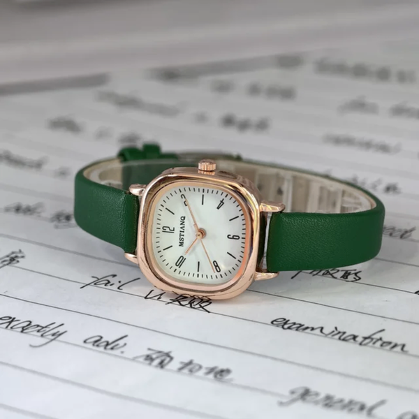 Montre Vintage Femme Élégante