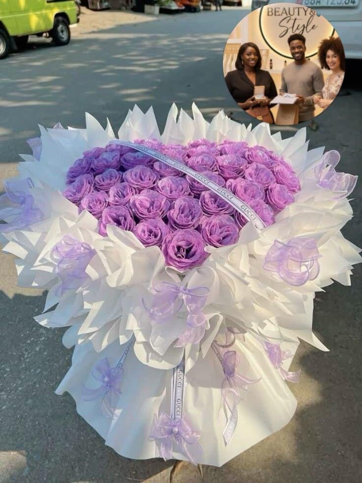 Bouquet avec roses éternelles