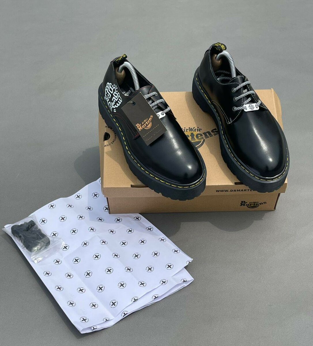 Chaussures en cuir unisexes