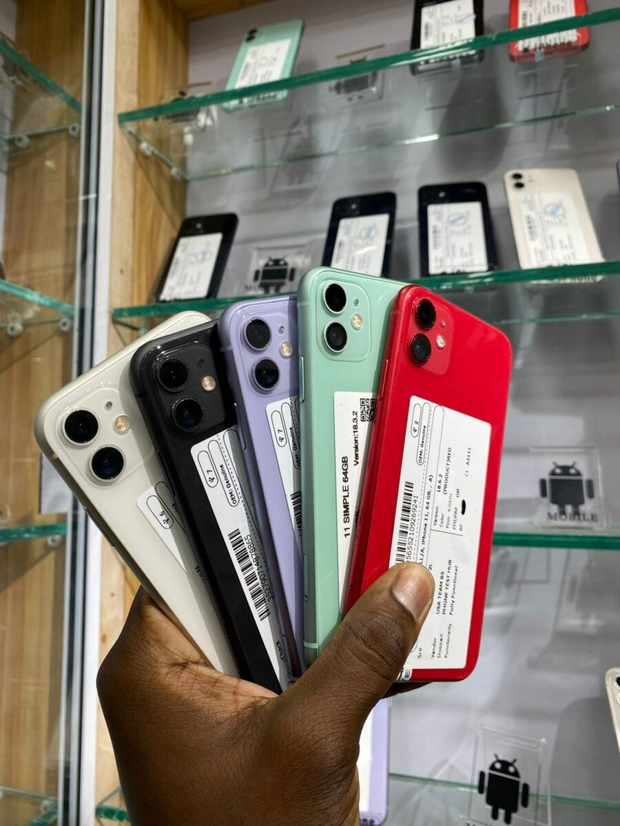 Smartphone Apple 11 - Couleurs Variées