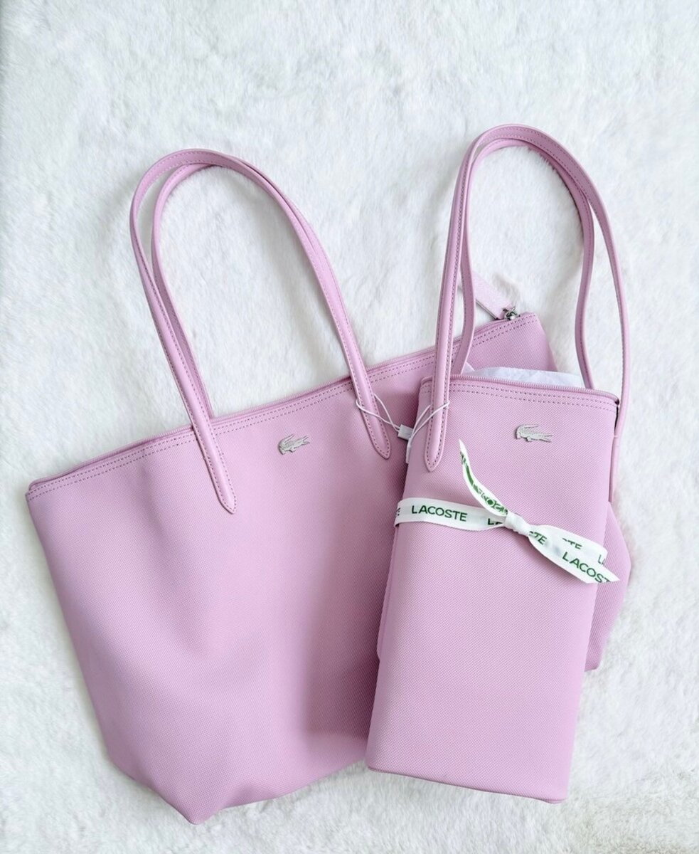 Sac en cuir Lacoste élégant