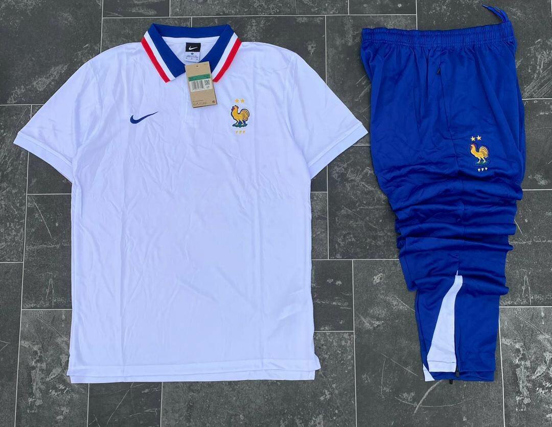 Ensemble de survêtement sportif