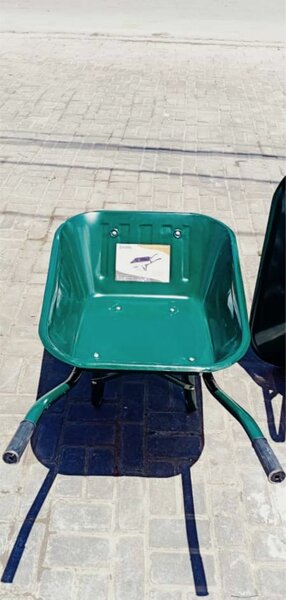 Brouette robuste jardinage