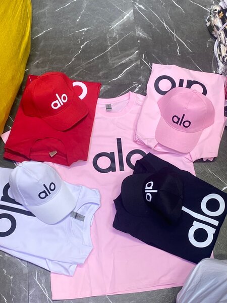 T-shirts et casquettes stylées