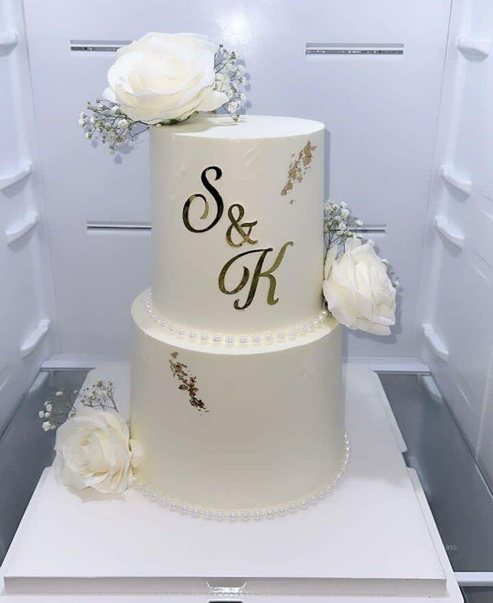 Gâteau d'anniversaire élégant