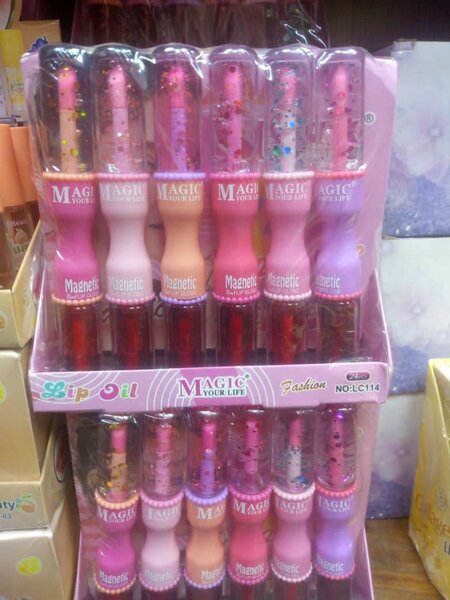 Encre à lèvres magique