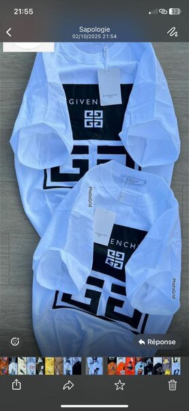 T-shirt blanc logo stylisé